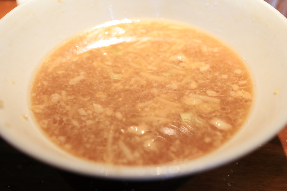 麺屋のスたOSAKAのスープ