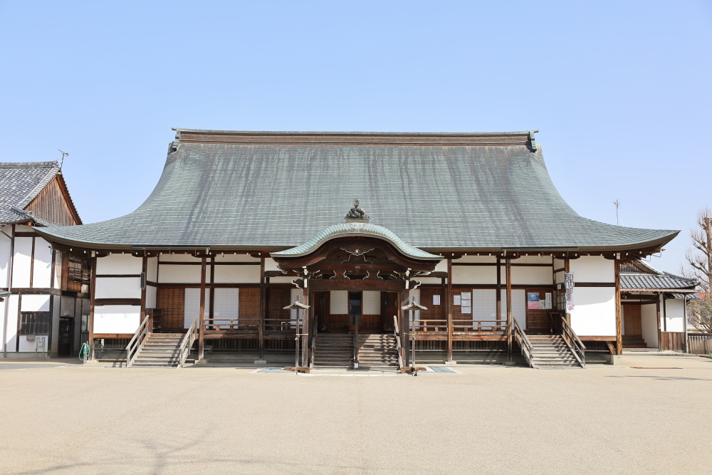 生源寺の本堂